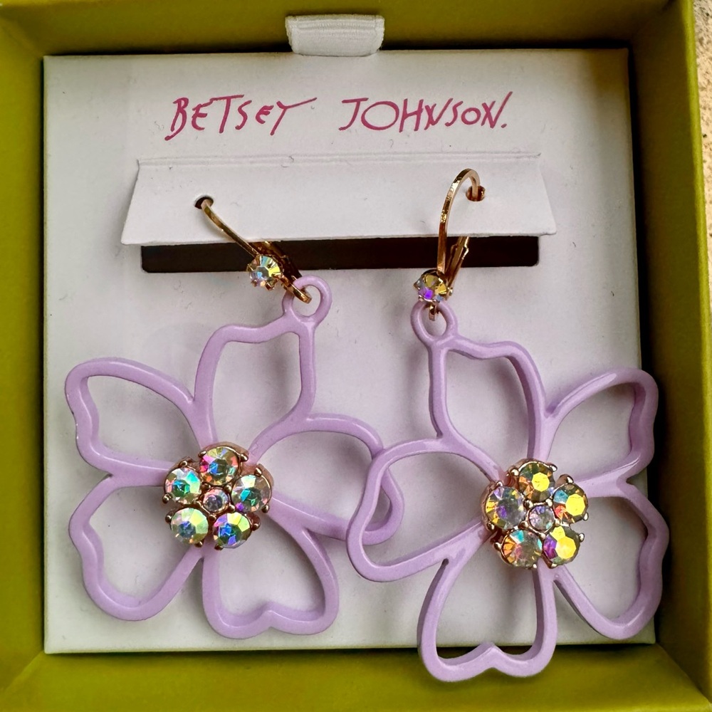 Betsey Johnson Lavender Flower Shaped Earrings with Iridescent Bling Jewelry 2”